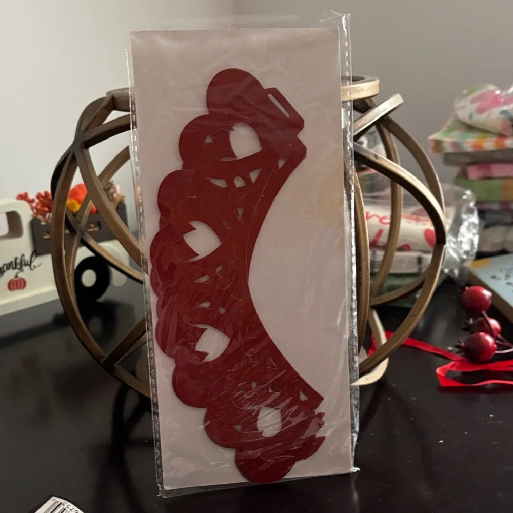 Valentine's Day Cupcake Wrappers - Red Heart Design